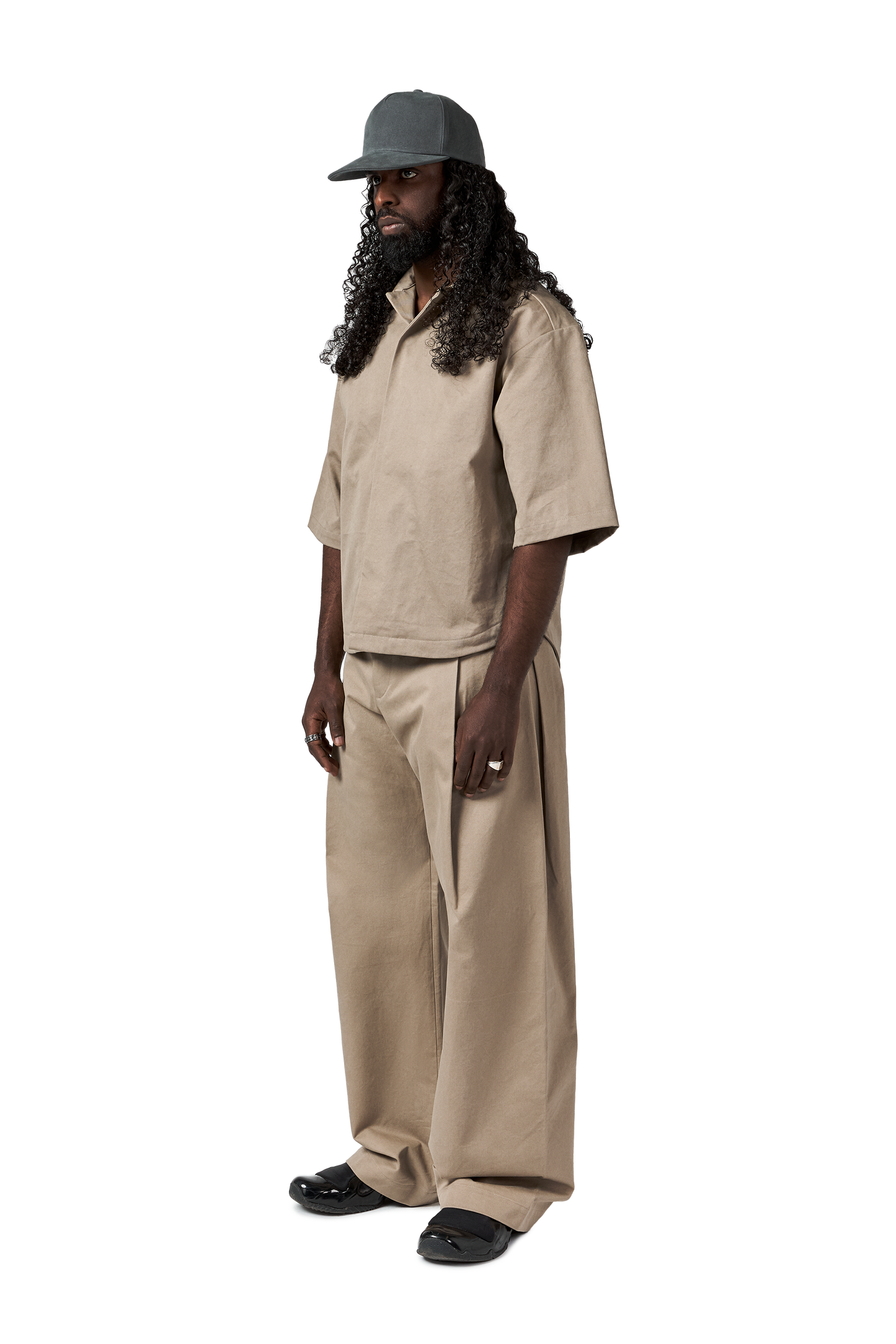 Bermuda Chino Pant in Mushroom