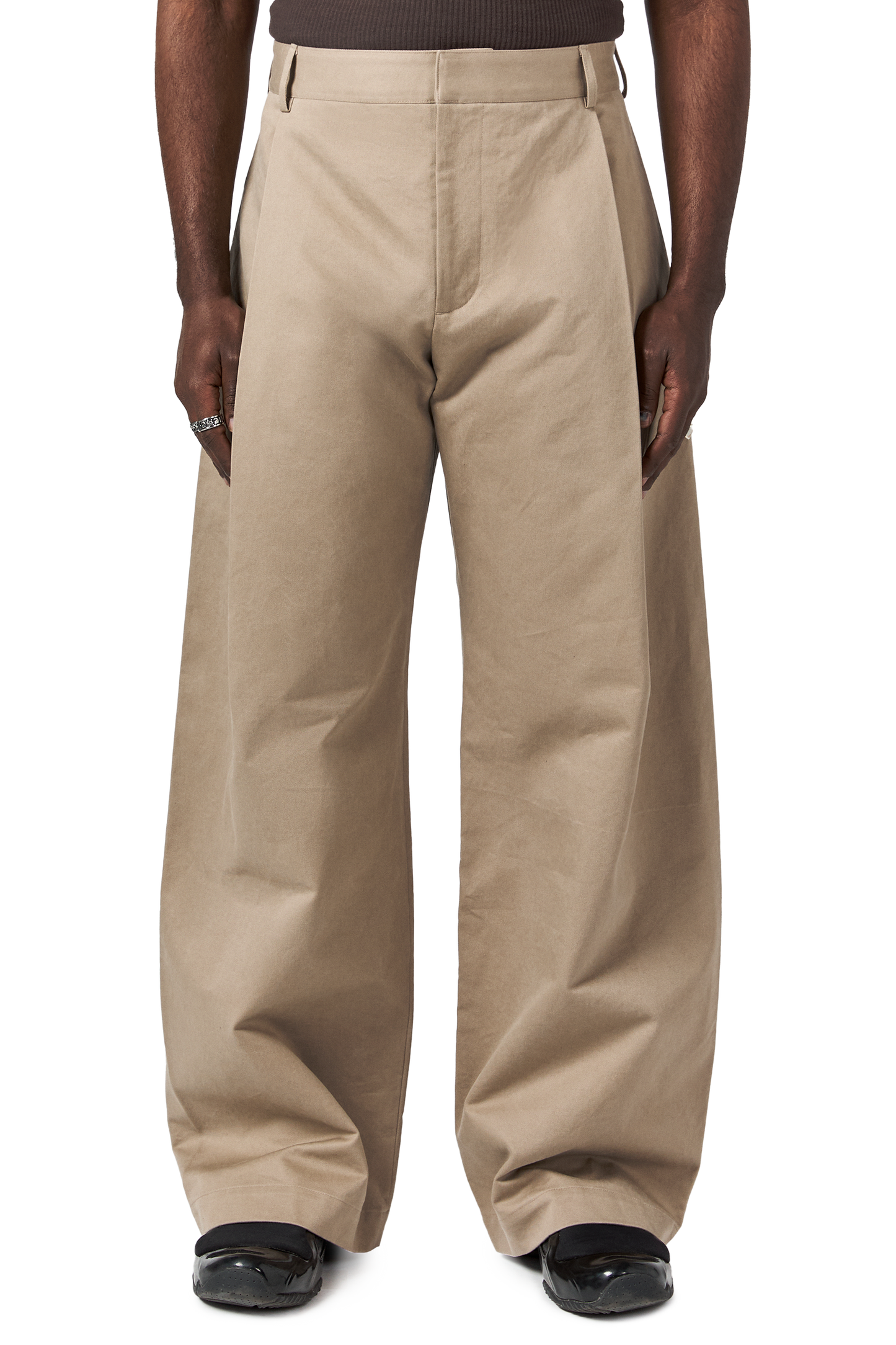 Bermuda Chino Pant in Mushroom