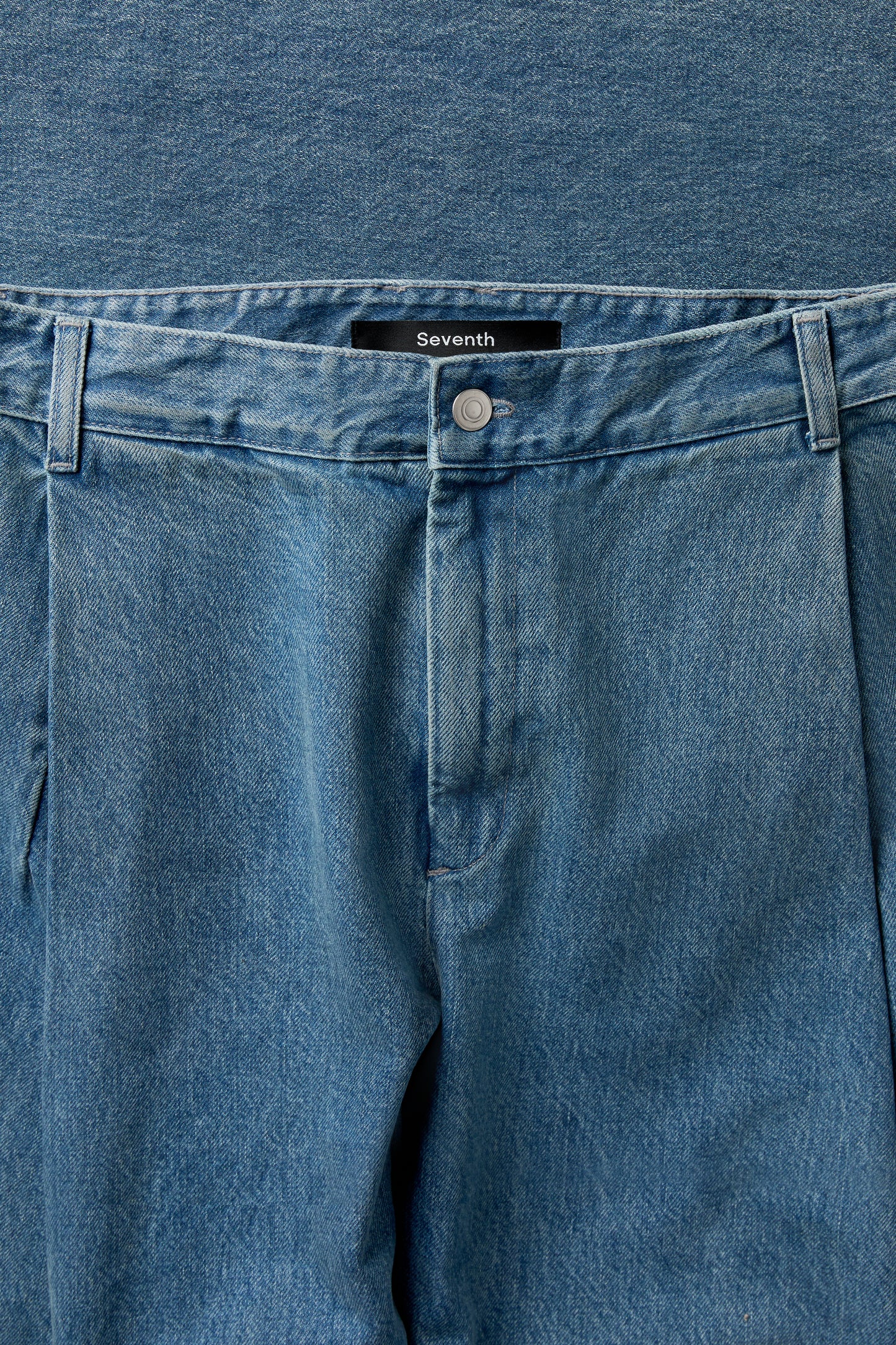 Denim 410 Bermuda Jeans in Vintage Tide Blue Wash