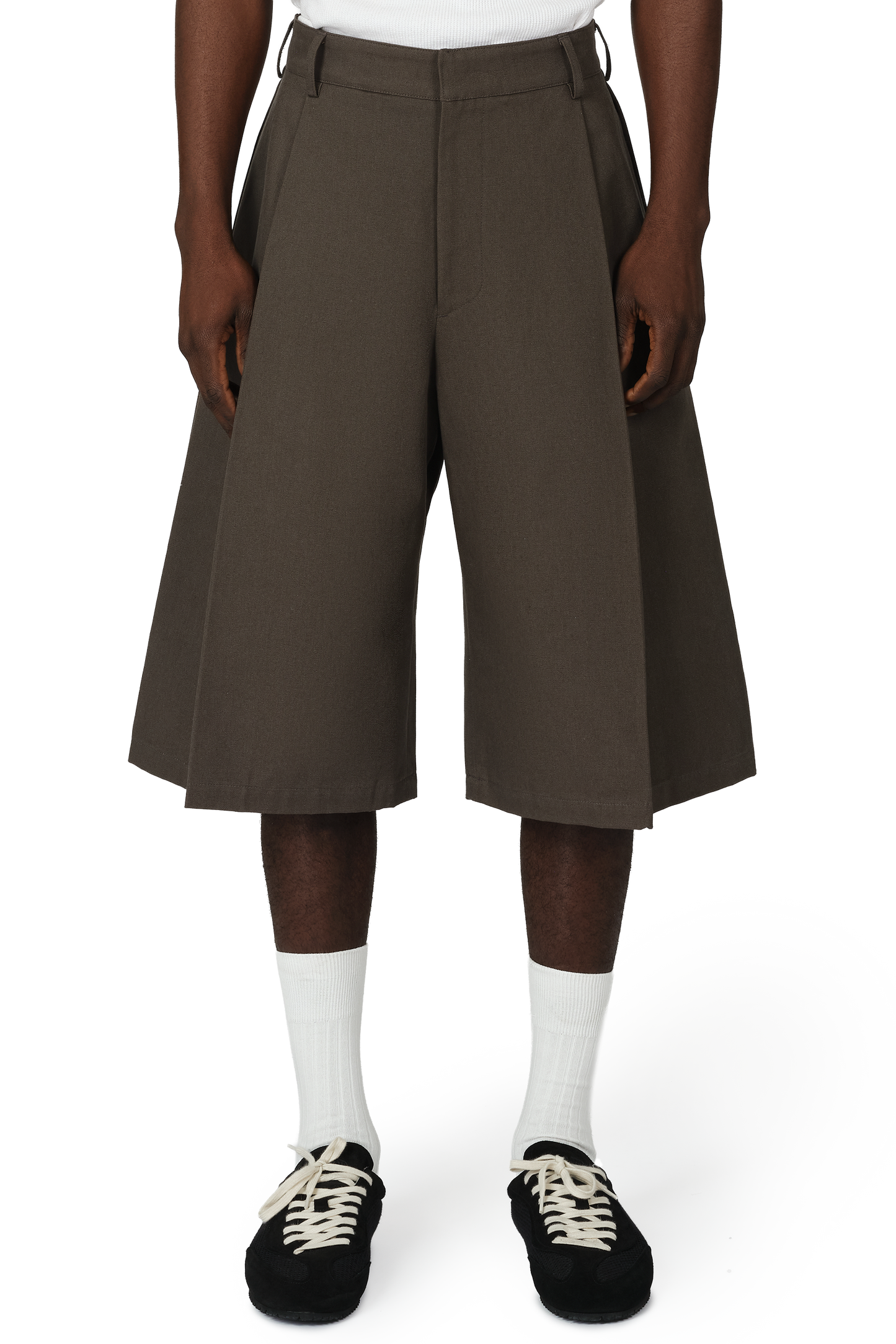 Duck Canvas Bermuda Shorts in Sage