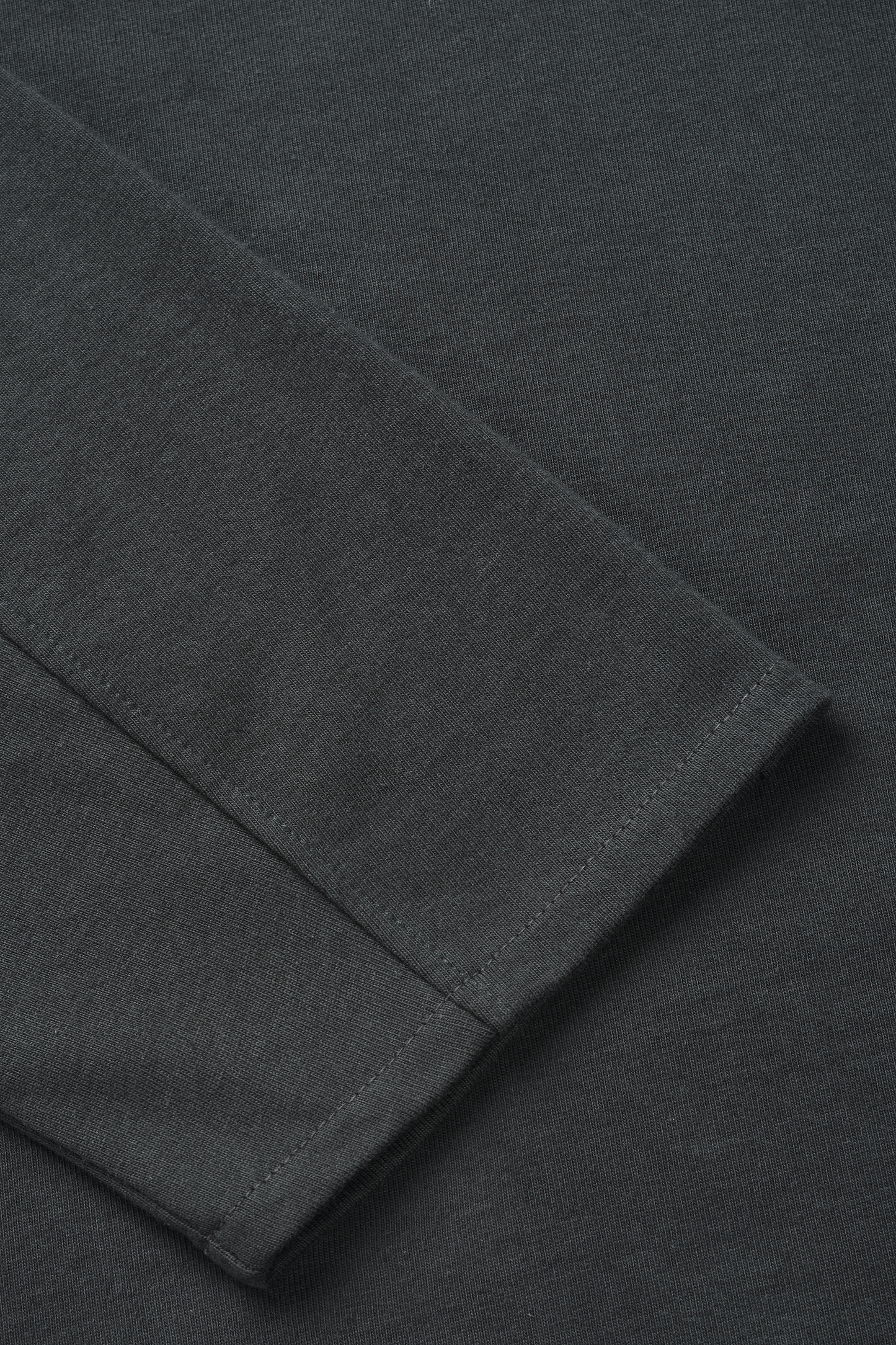 D7 Studio Long Sleeve Tee in Steel