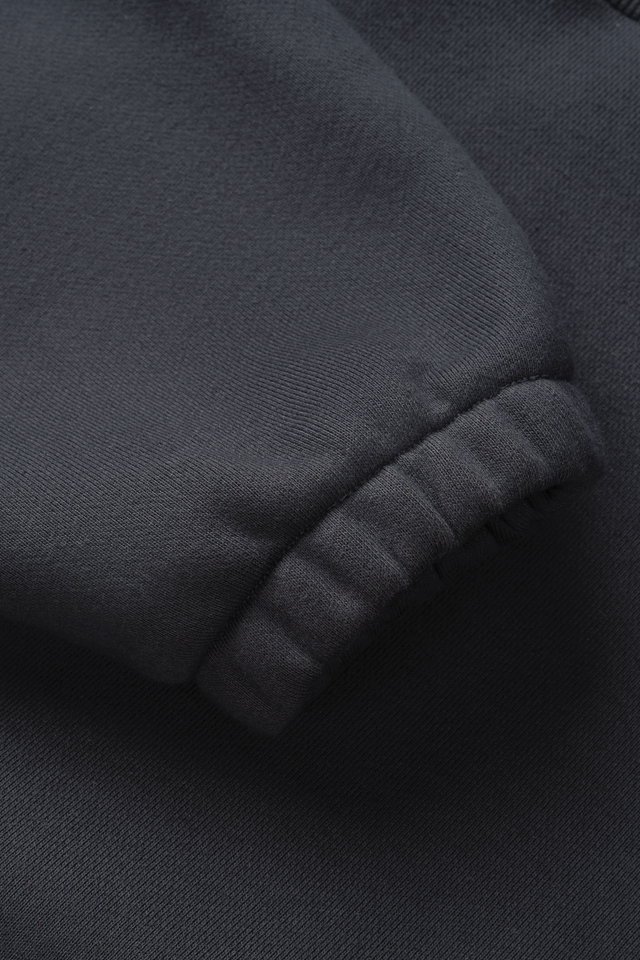 D7 Sweatshirt in Shadow