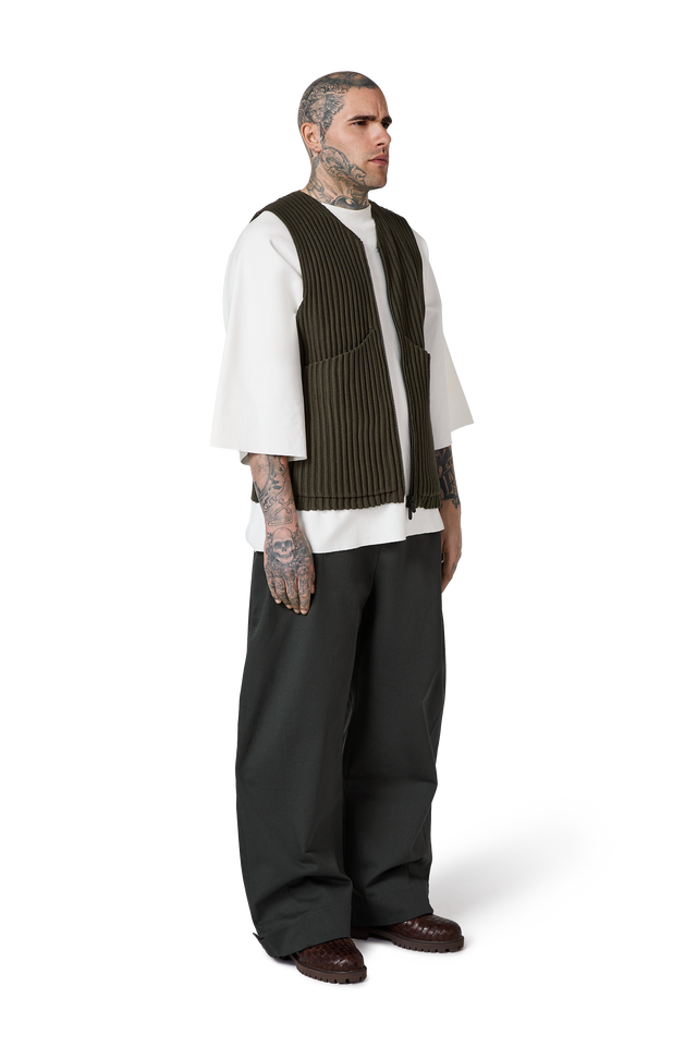Ribbed Knit Utility Vest in Thyme