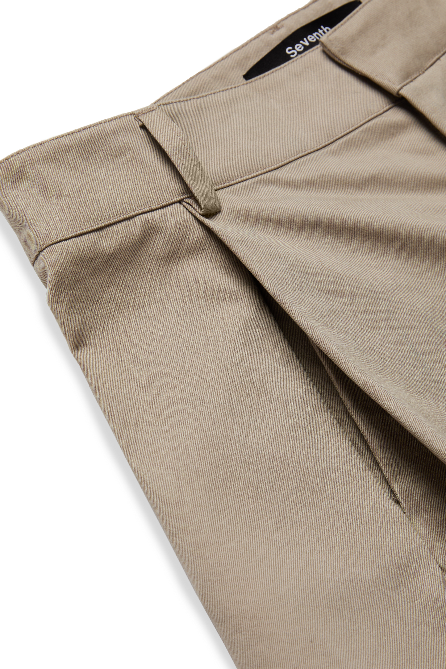 Bermuda Chino Pant in Mushroom