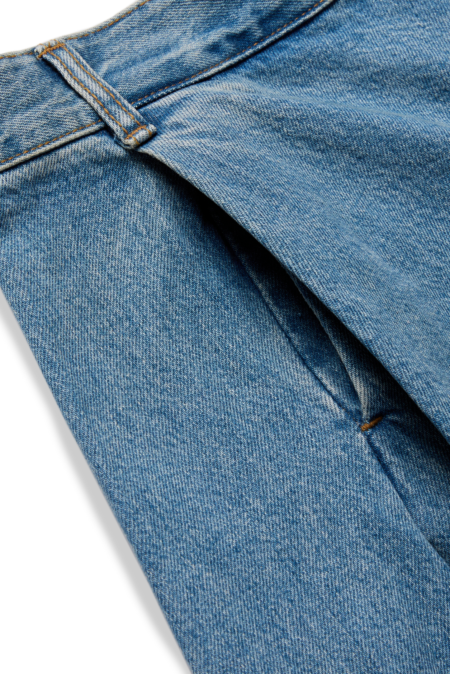 Denim 410 Bermuda Jeans in Vintage Tide Blue Wash